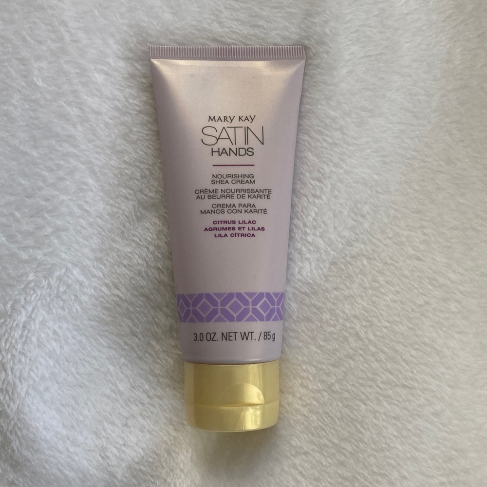 NWT Mary Kay Satin Hands Nourishing Shea Cream in Citrus Lilac